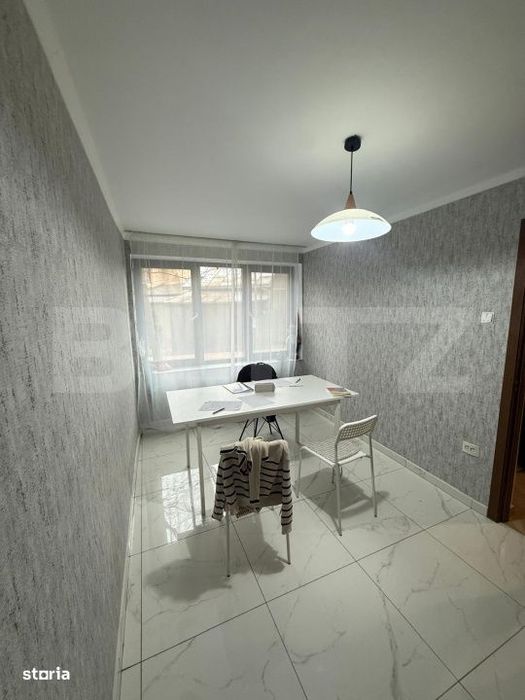 Apartament cu 3 camere, 60 mp, pretabil spatiu comercial, zona Central