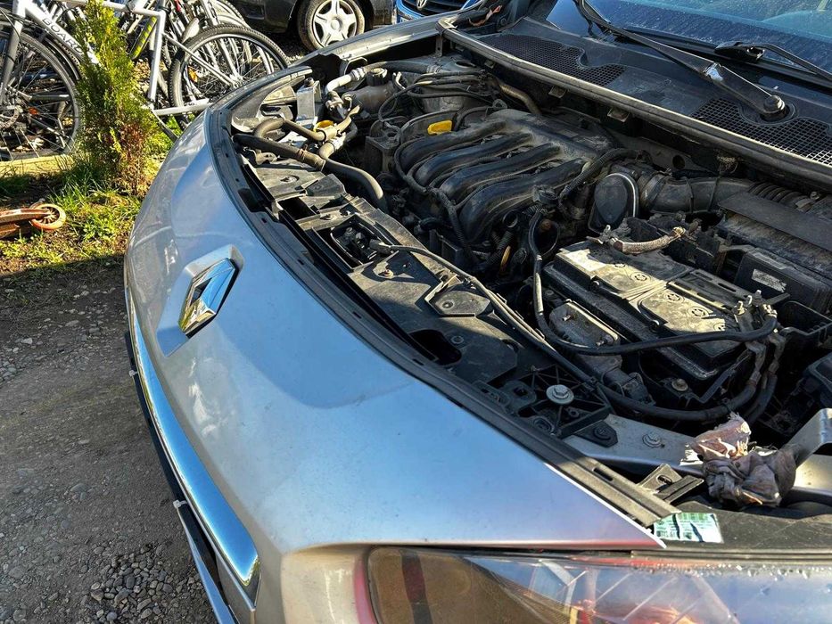 Motor complet fara anexe Renault Fluence 2011 BERLINA 1.6 benzina