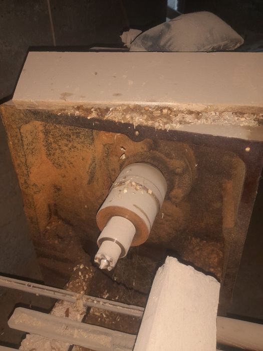 Токарни станок заводтской