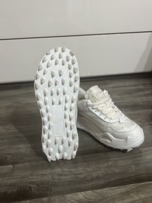 Off White Odsy albi