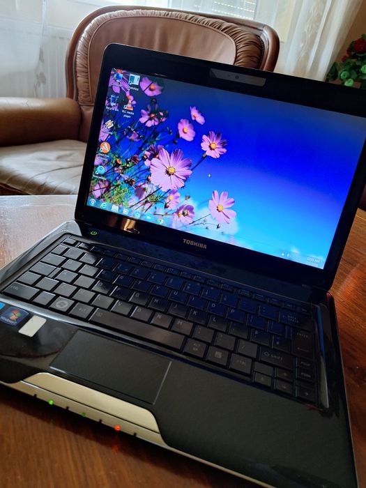 Laptop  TOSHIBA ..