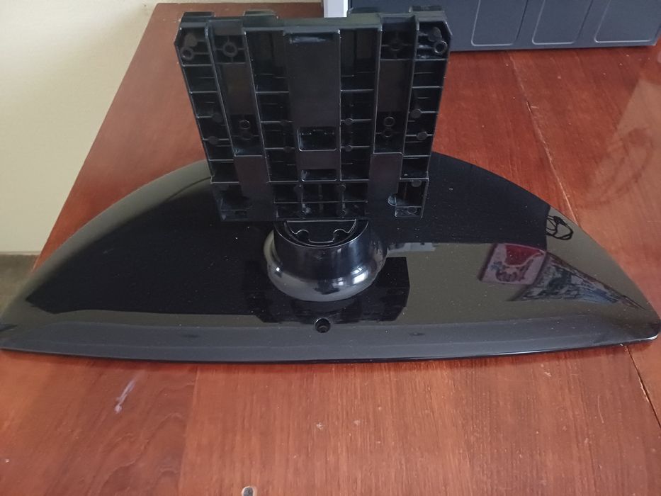 Телевизор LG модель  37 LG 3000