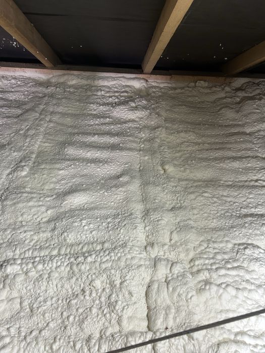 Izolatii cu spuma poliuretanica IZOMAX(mansarde, poduri, hale) premium