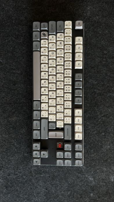 Glorious GMMK TKL (ISO) механична клавиатура – червени суичове, японски keycaps