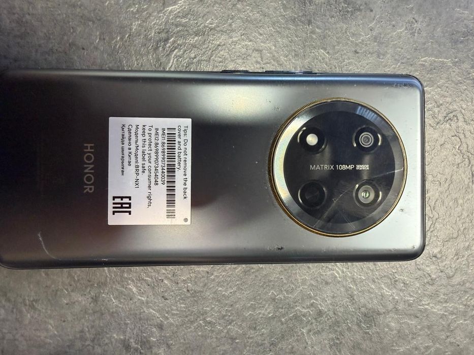 Телефон б/у в отл сост