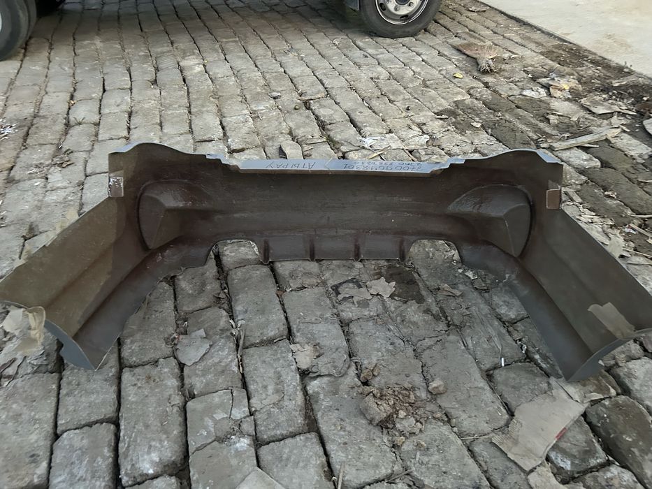 Продается бампер Daewoo Nexxia