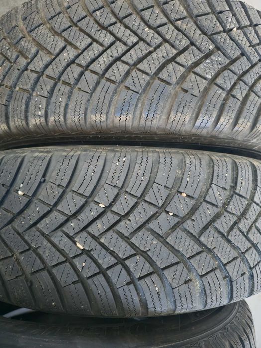Set iarna 2024 Hankook 215/65R16