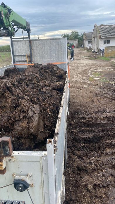 Vand sau Schimb Gunoi de vaci de 4 ani Bio cu certificat EcoCert