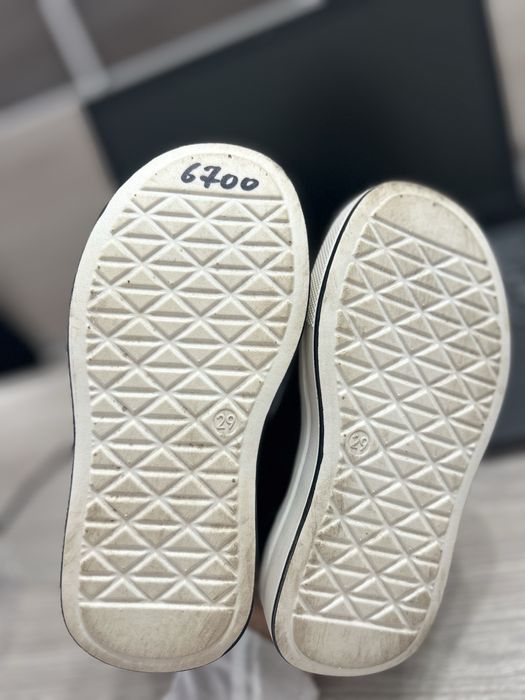 Кроссовки унисекс 29 размер