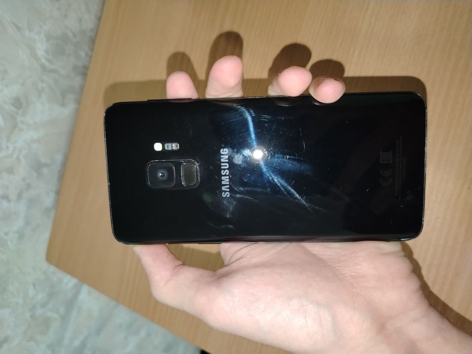 Продам Samsung S9 64/4gb