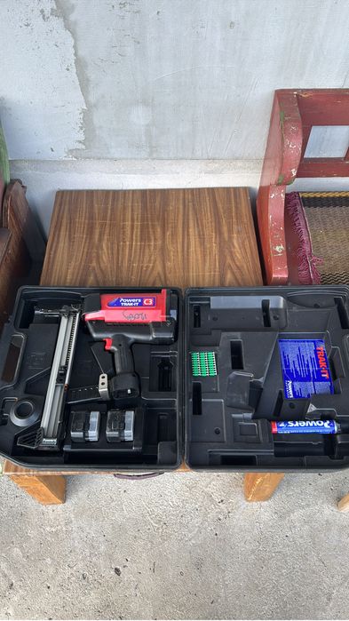 Pistol cuie Power Trak-IT C3 ST