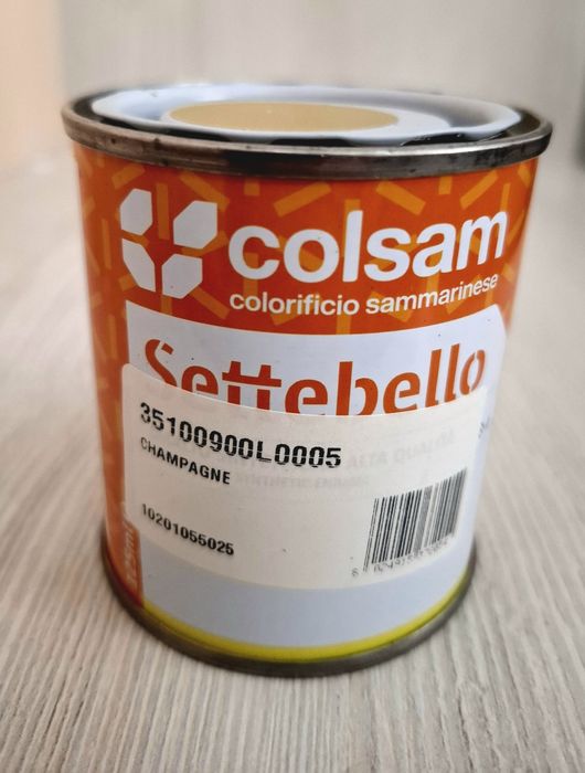 Лак для дерева и тд,сохнет быстро.1 шт и коллер цвет шампанское 125мл