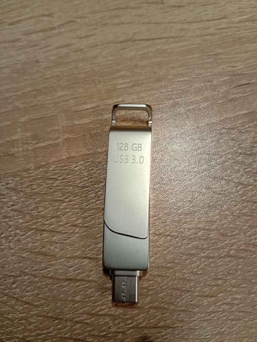 Stick USB Hama .