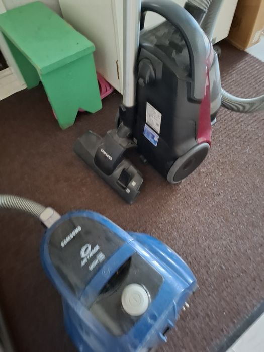 Два пылесоса Samsung