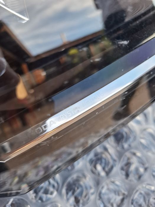 Оригинален фар ШКОДА ОКТАВИЯ 4