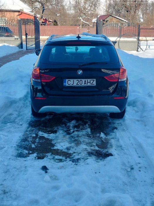 Vând sau schmb BMW x1 2011