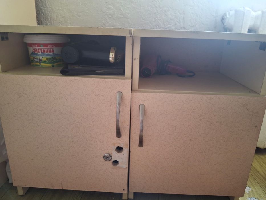 Шкаф сундук и тумбы