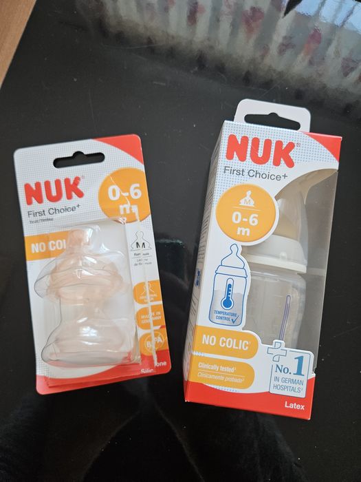 Nuk  Шише за хранене със силиконов биберон стъкло протектор за зърна