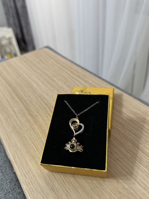 Подарок для девушки на 8 марта