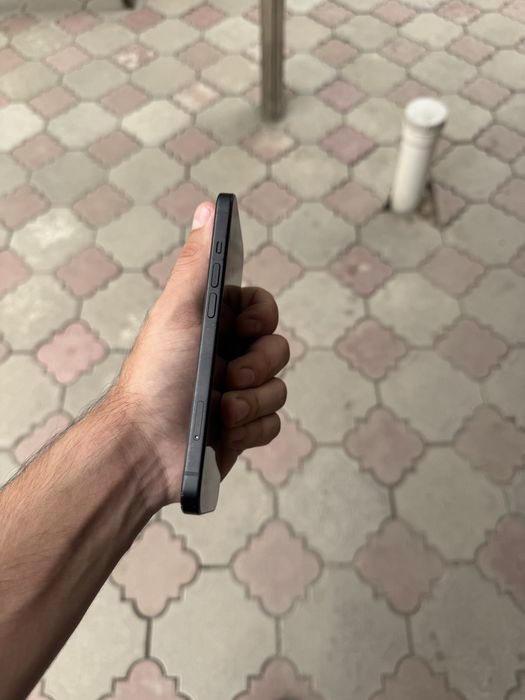 Продам Телефон Айфон 15 128Gb