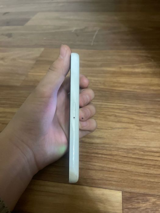 Iphone 5C в отличном состоянии