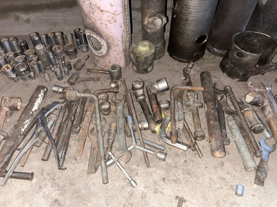 Продам ключи головки инструменты