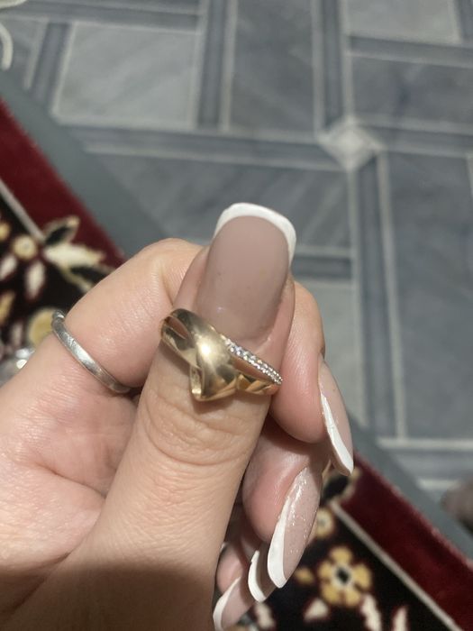 Золотое кольцо новое размер 19’5