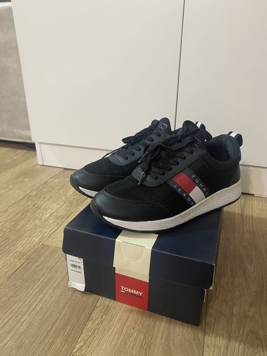 Кроссовки Tommy Hilfiger 36 размер