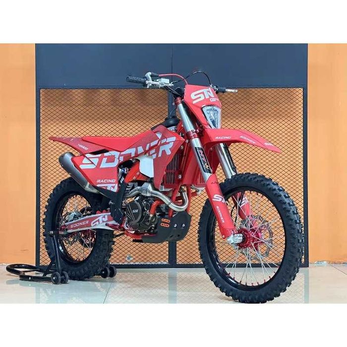 Moto Enduro Cross Motocross 300cc KTM Husqvarna GASGAS 21/18 VOGE STN G9 H9 V9 PRO YBS300 Loncin 4T Racire Lichid 6 Viteze 32 CP Full Size Adulti Noua