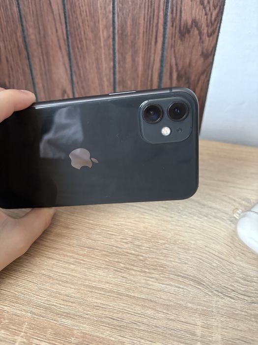 Продам IPHONE 11 128гб в отличном состоянии