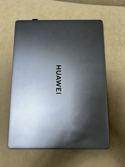 Продаю Ноутбук Huawei в идеальном состоянии.