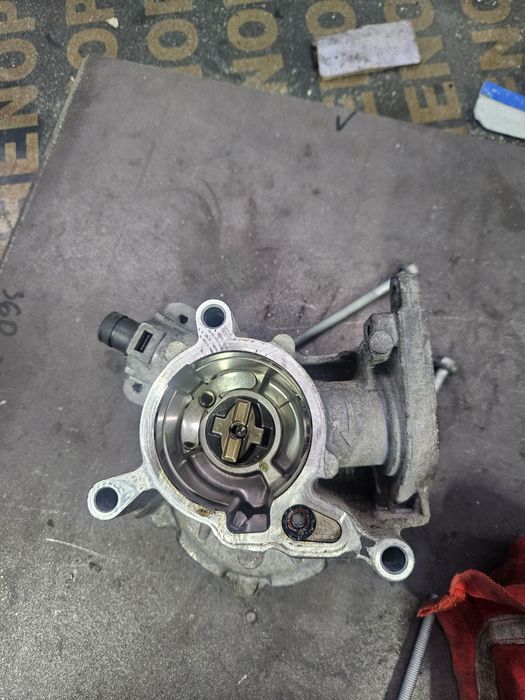 Вакуум помпа 2.0тфси audi vw seat skoda 2.0тфси голф пасат шаран