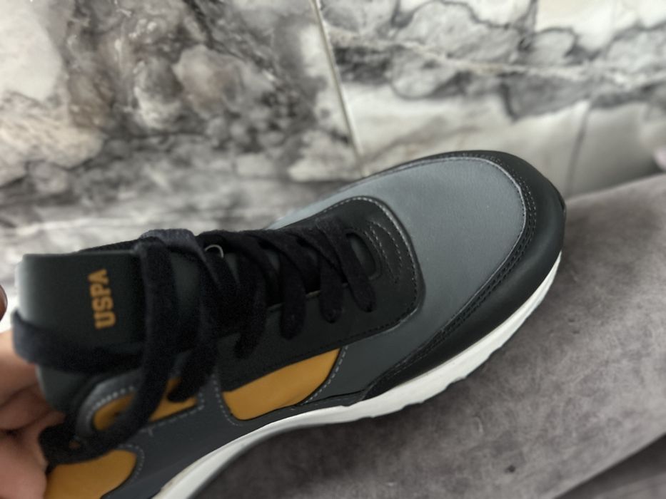 Нови кожени  обувки uspa