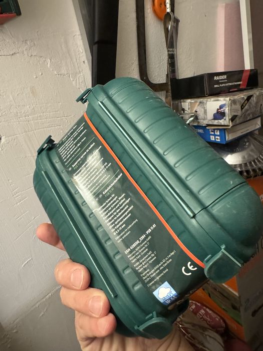 Предпазна кутия за разклонител против дъж  и замръзване . Чисто нова