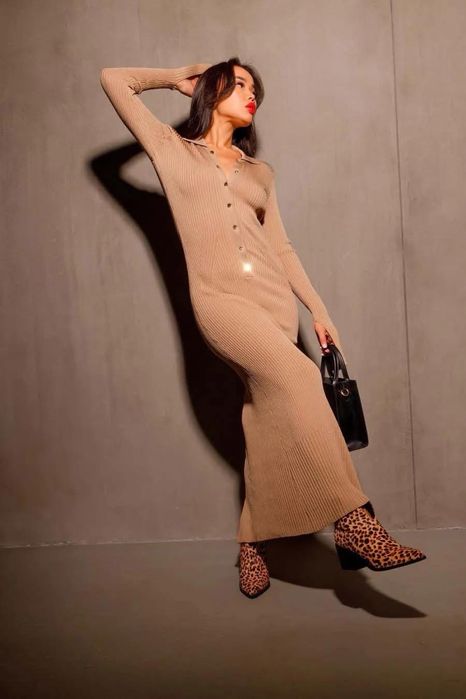 Рокля копринено плетиво Patrizia Pepe за всеки сезон