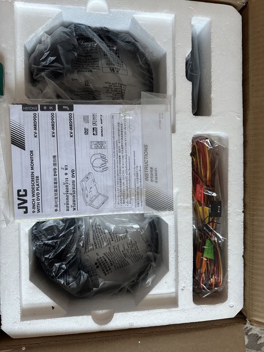 Потолочный DVD/CD пройгрователь JVC KV-MRD 900