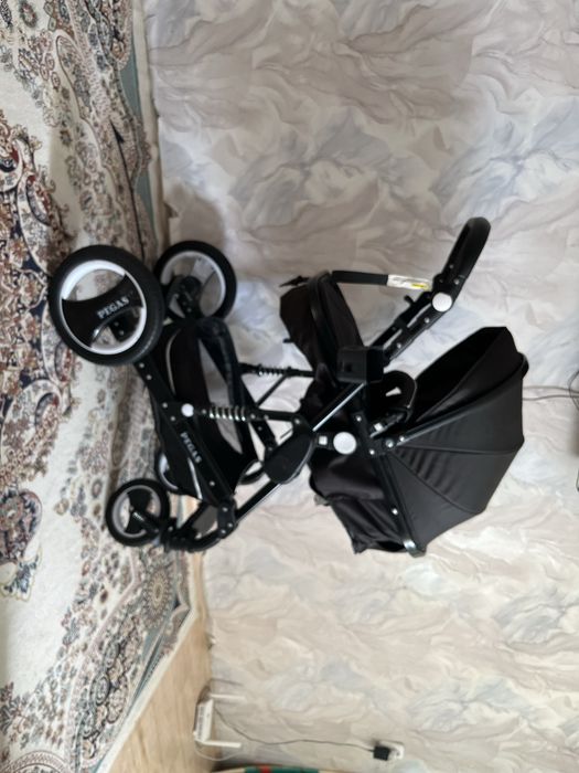 Продам коляску в отличном состояние