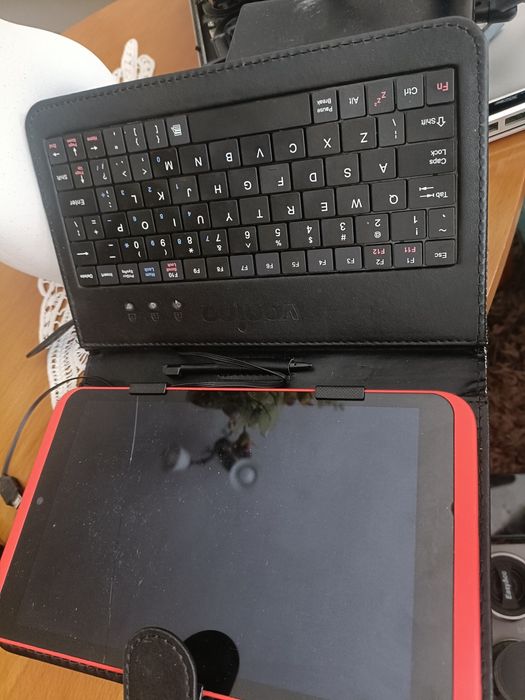 Vând componente laptopuri