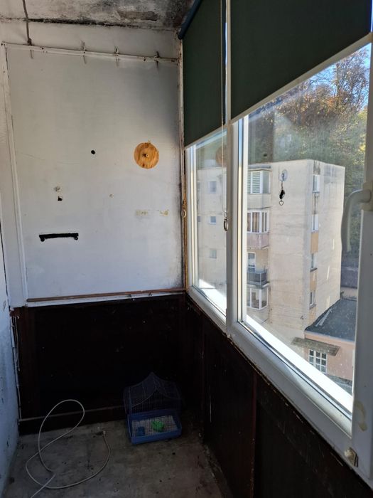 Apartament de vanzare ..