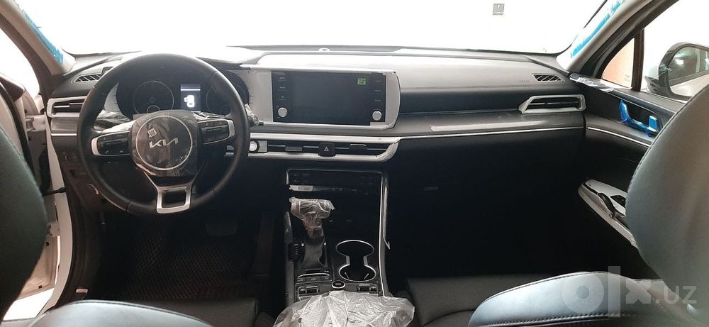 Kia K5  22.000$  16000km