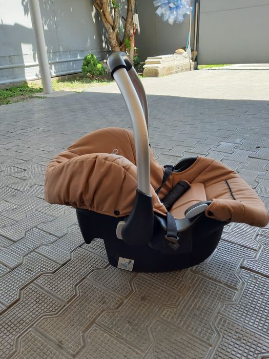 Продам автокресло- качалка