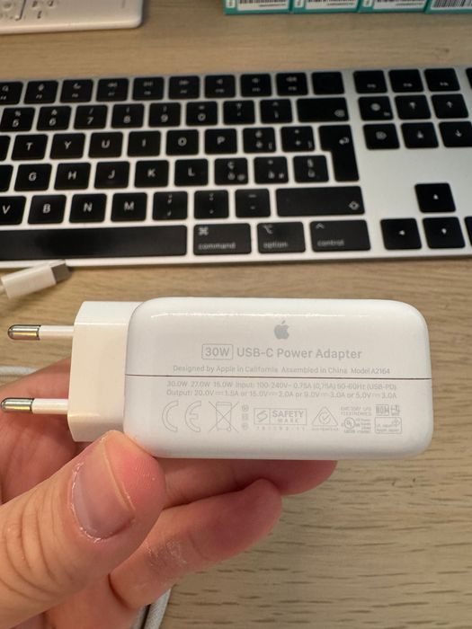 Incarcator original Apple 30W USB-C (A2164) + cablu MagSafe
