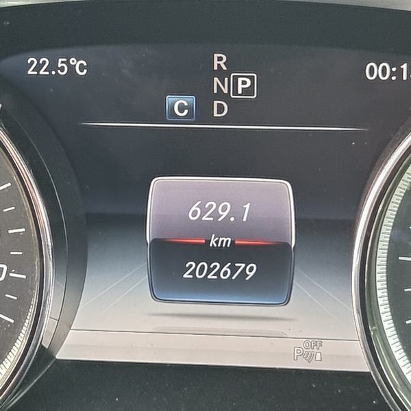 Mercedes E 220 W213 4 matic комби 2018г. на части 
! ! ! За ин