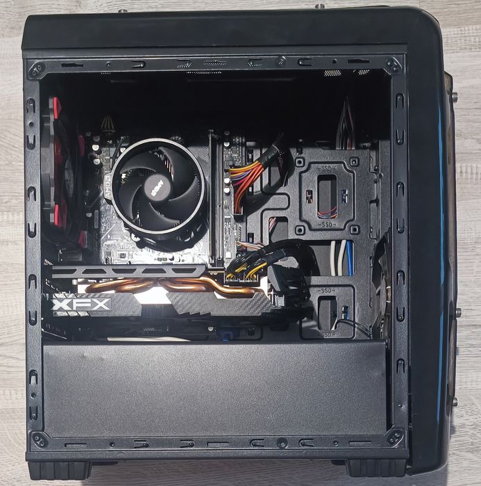 PC gaming Ryzen™ 7 2700x/ RX 590 8 GB/ 16 Gb RAM/ SSD 128GB + 1TB
