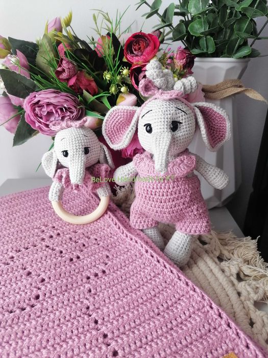 Ръчно изработени бебешки комплекти на една кука