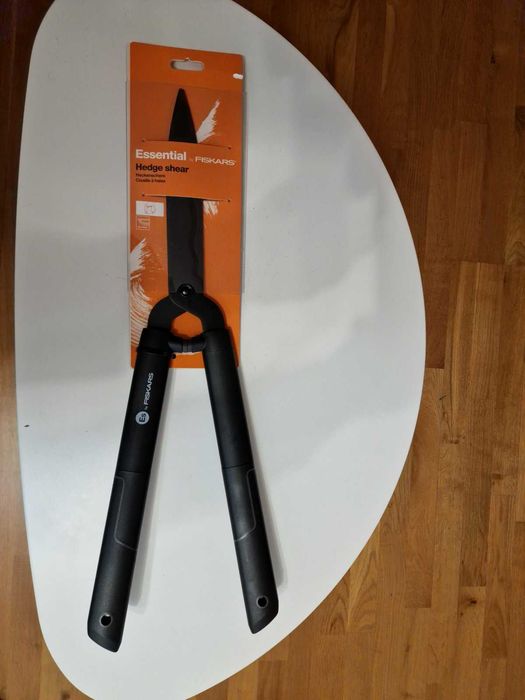 Ножица за жив плет FISKARS