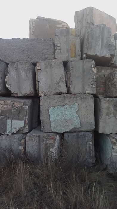 Продаю строй материалы.