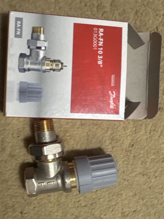 Vand robineti calorifer tur cu  cap termostat Danfoss
