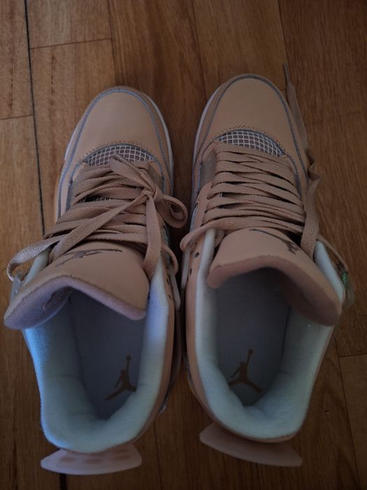 Jordan 4 Retro бежевый цвет