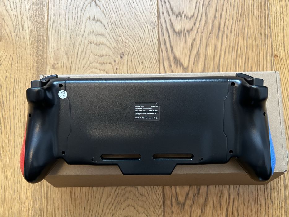 Vând grip, joycon Nintendo Switch